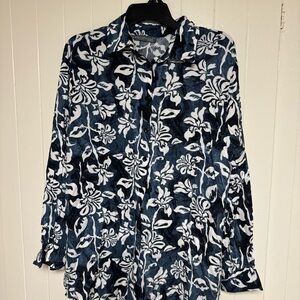 Turkish Blue and White Floral Button Down Shirt Size L/XL
